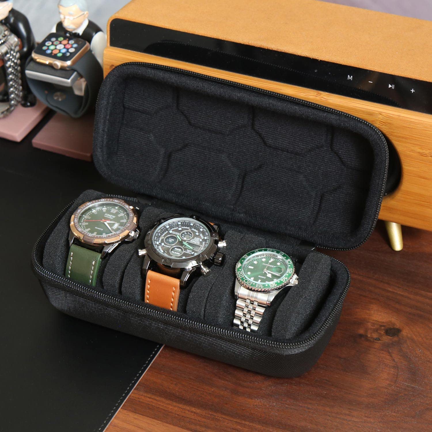 منظم صندوق الساعة للرجال أو ال - مراجعة Smartwatches وسعره
